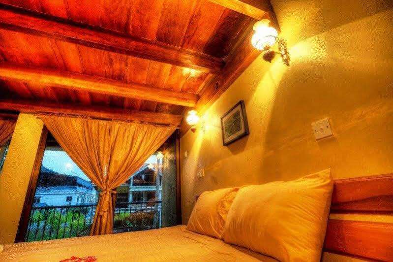 อันจุงัน บีช รีสอร์ต Hotel กัมปุง ตาลุค นิปาห์ ภายนอก รูปภาพ