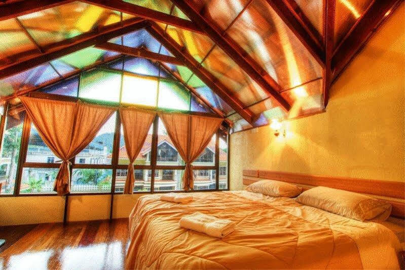 อันจุงัน บีช รีสอร์ต Hotel กัมปุง ตาลุค นิปาห์ ภายนอก รูปภาพ